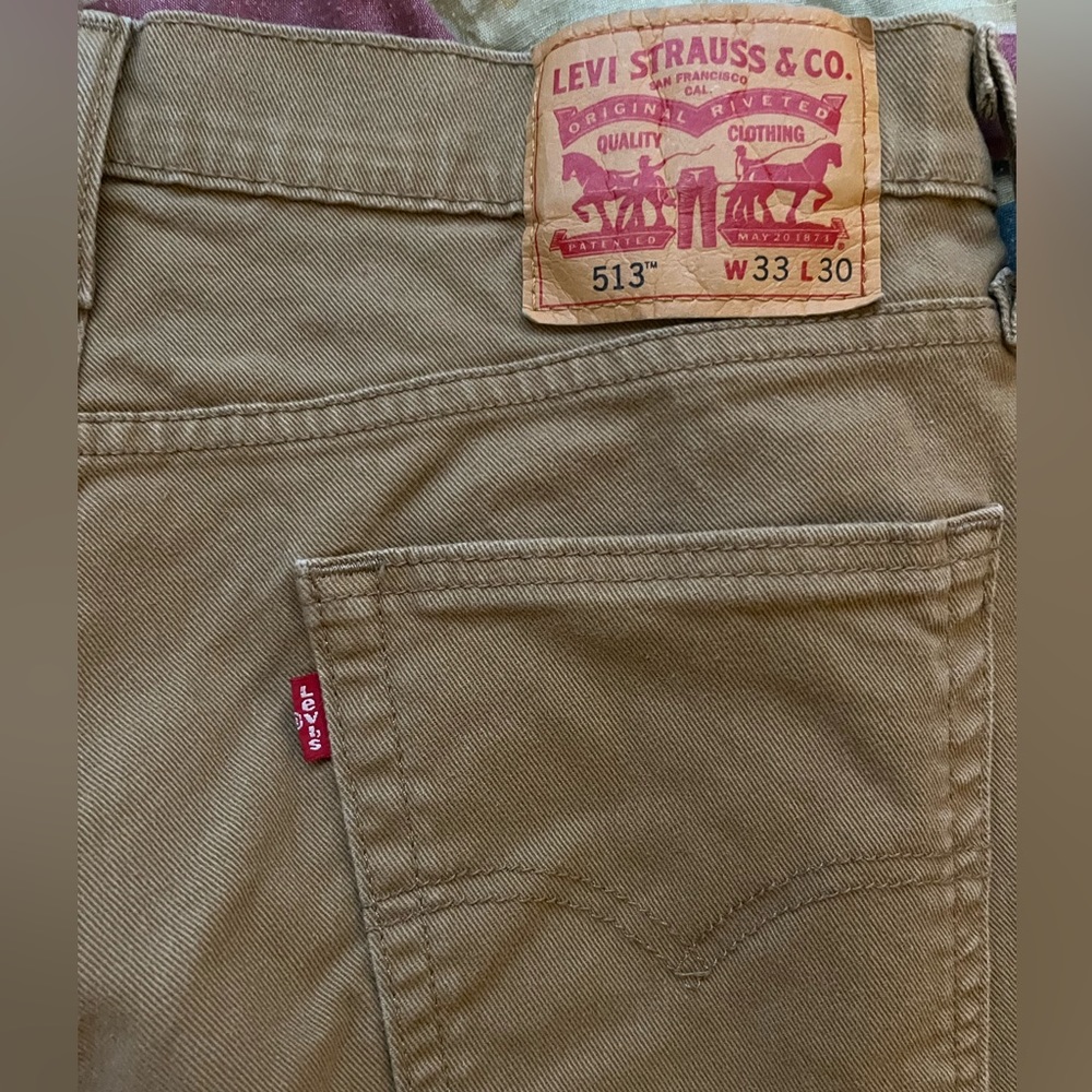 Levi’s 513 Tan